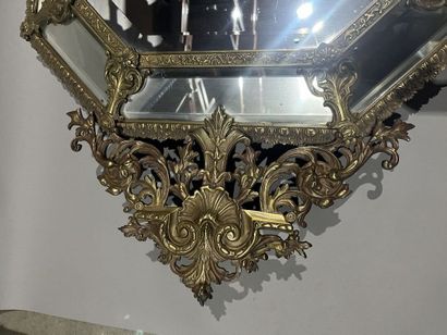 null Louis XIV style gilt bronze mirror with beveled glass. 
111 x 69 cm