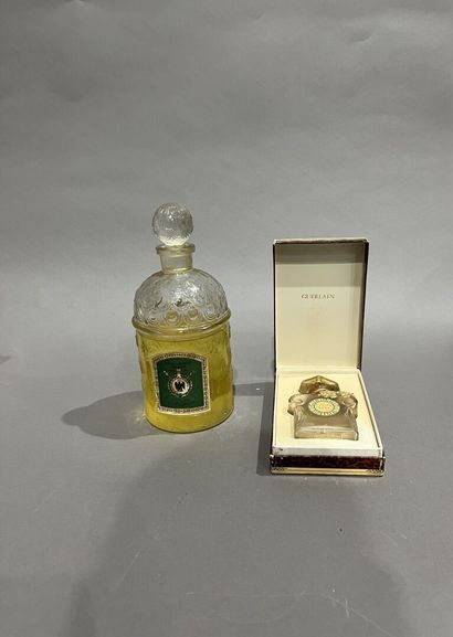 null GUERLAIN :
L'or bleu" perfume bottle in its case. 

Enclosed:
GUERLAIN : 
Flacon...