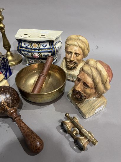 null Lot of trinkets including two gilt bronze torches, binoculars, glassware, vase...