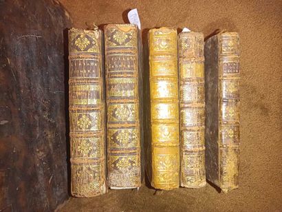 null Small lot of books including The Life of Christ and The Illiad.
Accidents.

Sold...