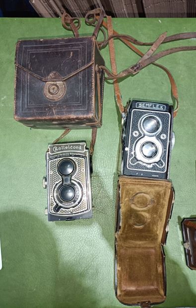null ROLLEICORD camera. 
Also included: SEMFLEX camera with leather case and a few...