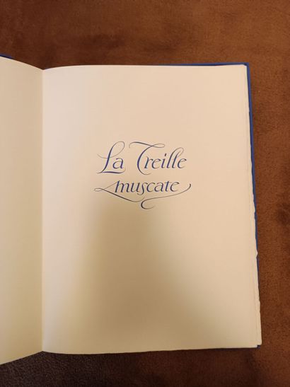 null Large lot of books, mainly by Madame COLETTE. 
Accidents.
Three boxes.

Sold...
