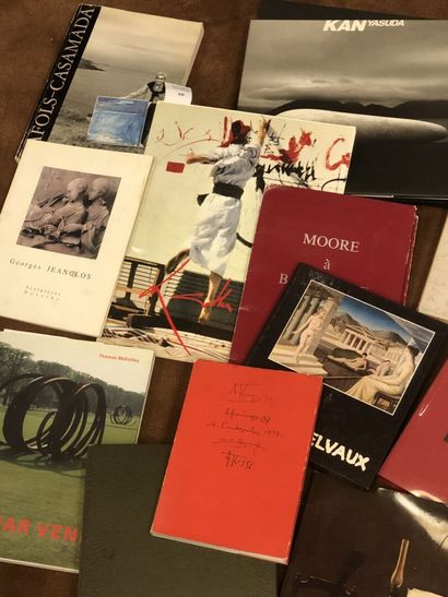 null Lot of miscellaneous bound books on art and photography.
Accidents.
1 box.

Sold...