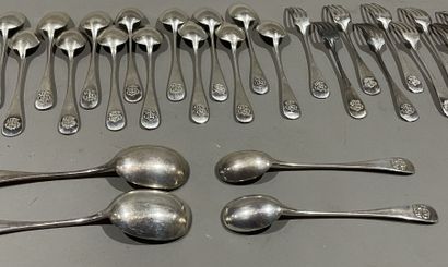 null Silver dessert service set, plain flat pattern, embossed numerals, including...