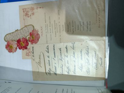 null Set of two binders of menus dating from 1877 to 2001, some addressed.
Accid...
