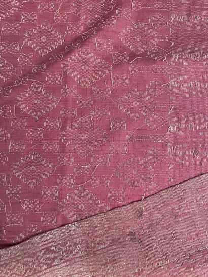 null Scarf or selendang, Indonesia, late 19th-early 20th century, 
songket in raspberry...