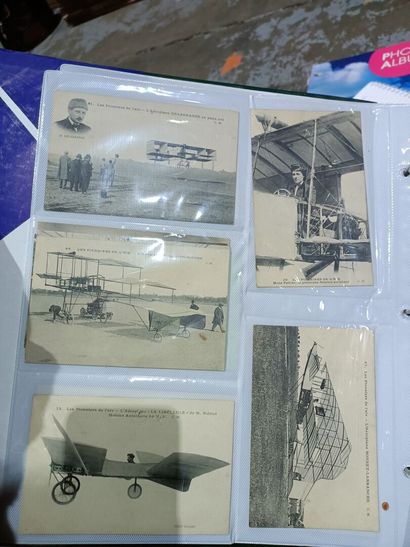 null Set of 3 albums of postcards, mainly folk art, children's views, aviation.
Approx....