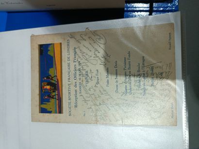 null Set of two binders of menus dating from 1877 to 2001, some addressed.
Accid...