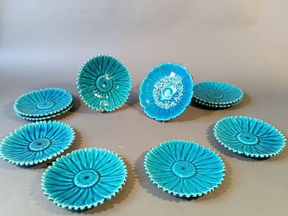 null Alain MAUNIER in VALLAURIS : 
Turquoise blue glazed earthenware cake service...