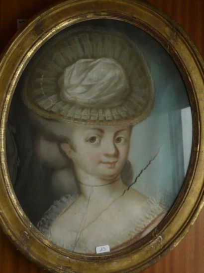 École française XVIIIe siècle Portrait d'une mère et de ses trois filles Suite de...