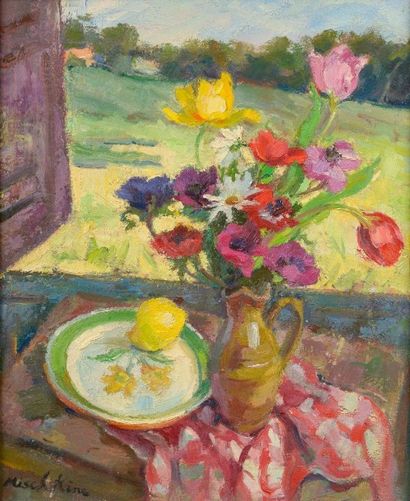 Olga MISCHKINE (1910-1985) Vase de fleurs au citron Huile sur toile signée en bas...