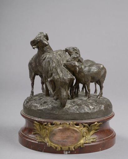 Charles VALTON (1851-1918) Moutons mangeant du foin dans une brouette Épreuve en...