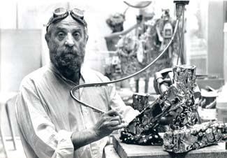 Robert DOISNEAU (1912-1994) César (1921-1998) dans son atelier, années 1980 2 épreuves...