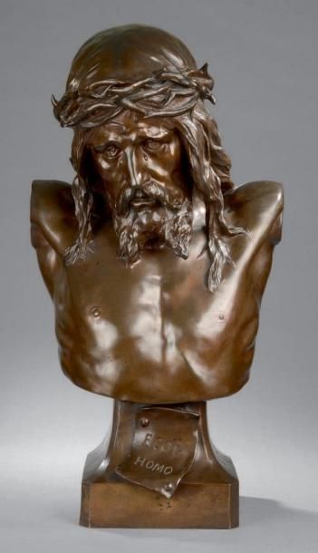 Émile PICAULT (1833-1915) Ecce Homo Épreuve en bronze de patine brune signée en bas...
