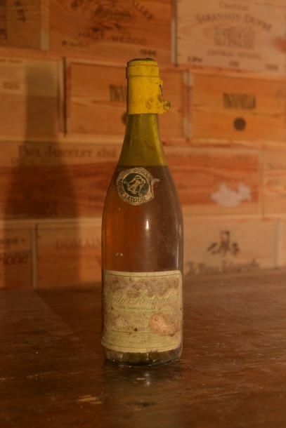 null 1 Bouteille Chevalier Montrachet 1971 «Les Demoiselles» Louis Latour, niveau:...