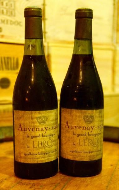null 2 Bouteilles «Le Grand Bourgogne» 1964 Auvenay (Leroy), étiquettes tachées,...