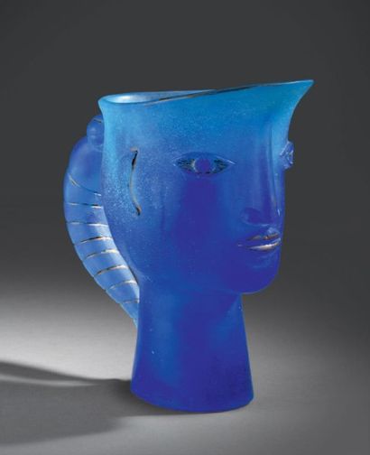 Jean COCTEAU (1889-1963) & DAUM (éditeur) Melicertes Coupe en pâte de verre bleue...