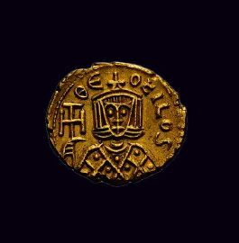 null Theophile (829-842)
Solidus (3,85 g). Syracuse.
A/ Buste de Théophile tenant...