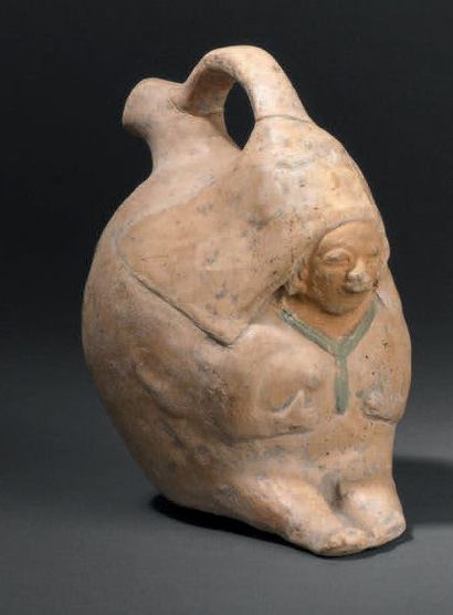 Vase anthropomorphe représentant une femme...