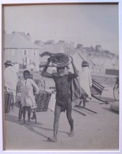 Madagascar, 

Portrait de garçon boucher...