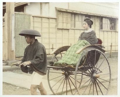 null Album Japonais en soie, fin de l'époque Meiji
Vingt-trois (23) petites albumines...