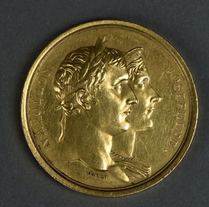 null Médaille en or émise en 1804 (An XIII) à l'occasion des fêtes du couronnement.
Avers:...
