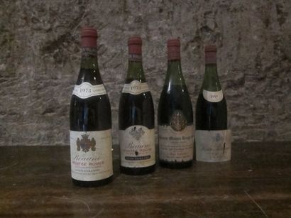 null 4 bouteilles :

-1 bouteille Beaune 1° cru Montérouge, Louis Violland 1973

-1...