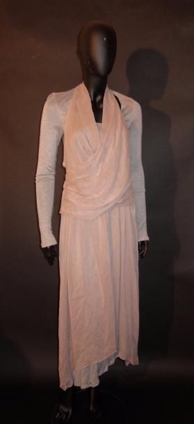 null GIVENCHY, Donna KARAN, Anonyme : Lot de trois robes 

l'une en jersey et mousseline...