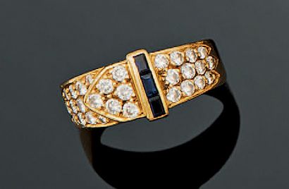 FRED Bague ceinture en or jaune 18K (750°/00) sertie de diamants ronds taille brillant,...
