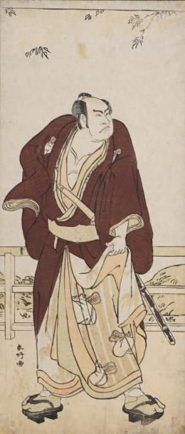 Katsukawa Shunko (1743-1812) Hosoban tate-e, portrait d'un acteur en pied vêtu d'un...