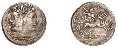 null RÉPUBLIQUE ROMAINE (Vers 220 av. J.C.). Drachme ou demi-quadrigatus d'argent...