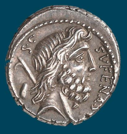 null NONIA (59 av. J.C.). Denier d'argent. 3,75 g. SVFENAS. Tête barbue de Saturne...