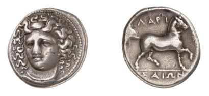 null LARISSA (vers 350 av. J.C.). Statère d'argent. 11,85 g. Tête de face, regardant...