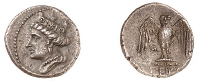 null AMISOS (IVème siècle av. J.C.). Drachme d'argent. 5,50 g. Tête couronnée d'Héra...