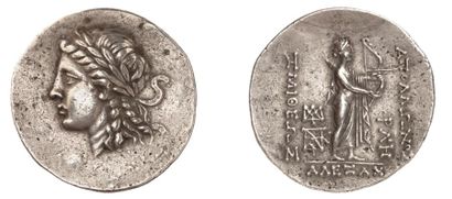 null ALEXANDRIA (vers 100 av. J.C.). Tétradrachme en argent. 16,30 g. Tête laurée...