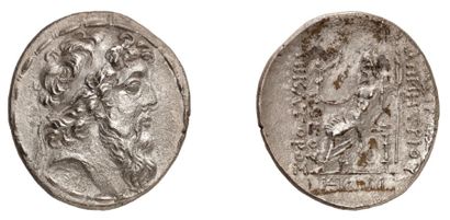 null DEMETRIUS II Nikator (2ème règne 129-125). Tétradrachme d'argent non daté frappé...