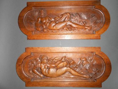 null Paire de panneaux sculptés : "Minerve" et "Neptune", style Renaissance

20,5...