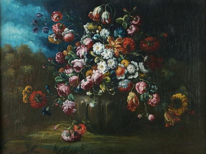 Ecole Italienne du début du XXe siècle Vase de fleurs sur fond de paysage
Toile.
98...