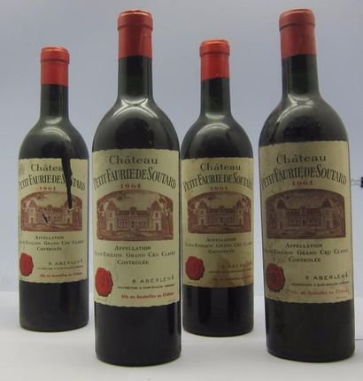 null 4 bouteilles Château Château Petit Faurie de Soutard, 1961, trois haute épaule...