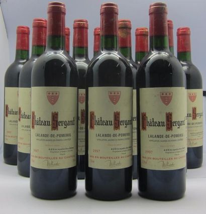 null 12 bouteilles Château Sergant Lalande-de-Pomerol 1997, niveaux base goulot.