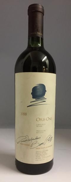 null 1 Bouteille Opus One, Napa Valley, 1988, base goulot