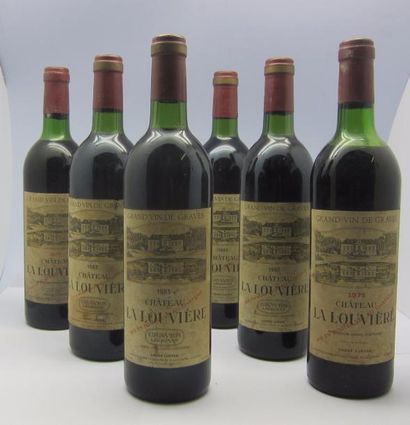 null 6 bouteilles Château La Louvière Grand vin de Graves 1983, quatre niveau base...