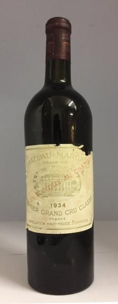 null 1 Bouteille Château Margaux, 1934, base du goulot, étiquette arrachée