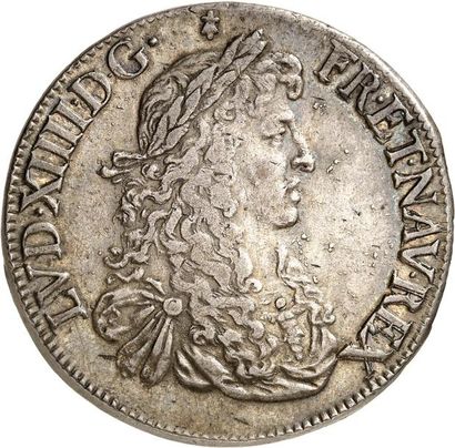 null LOUIS XIV (1643-1715). Écu au buste juvénile 1670 RENNES (9). 27,26 g.
A/ LVD.XIIII...