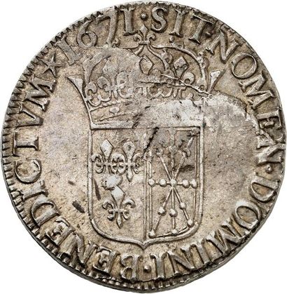 null Écu de France-Navarre au buste juvénile 1671. 27,17 g.
A/ LVD.XIIII.D.G (différent)...