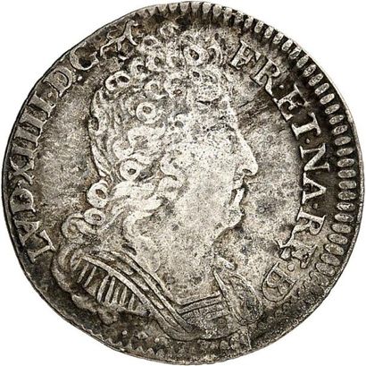 null Dixième d'écu aux trois couronnes pour le Béarn 1712 PAU (vaquette). 2,58 g.
A/...