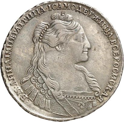null ANNA IVANOVNA (1730-1740). Rouble 1735 MOSCOU. 24,81 g. Son buste couronné et...
