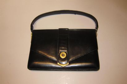 null HERMES Paris : Sac pochette à deux soufflets, 26 cm, 

fermeture à rabat pressionnée...