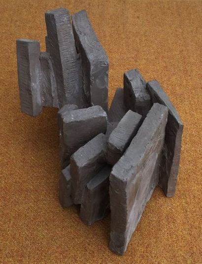 null Gilbert MARTIN

Sculpture abstraite

Terre cuite, monogrammée GM.

H. 13,5 ...