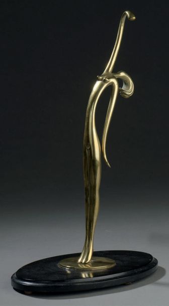 FRANZ HAGENAUER (1906-1986) 
Danseuse nue
Épreuve en bronze.
H. 29,5 cm